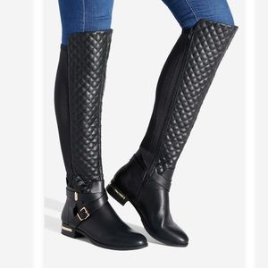 Quilted flat boots worn once